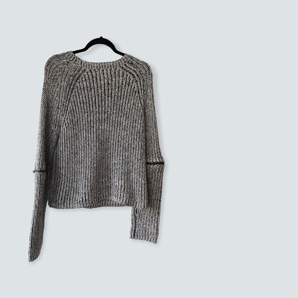 L zippered cableknit sweater - Picture 3 of 5